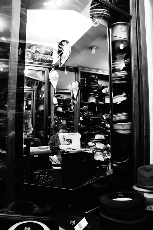 Cappelleria Mari Velia, Trastevere